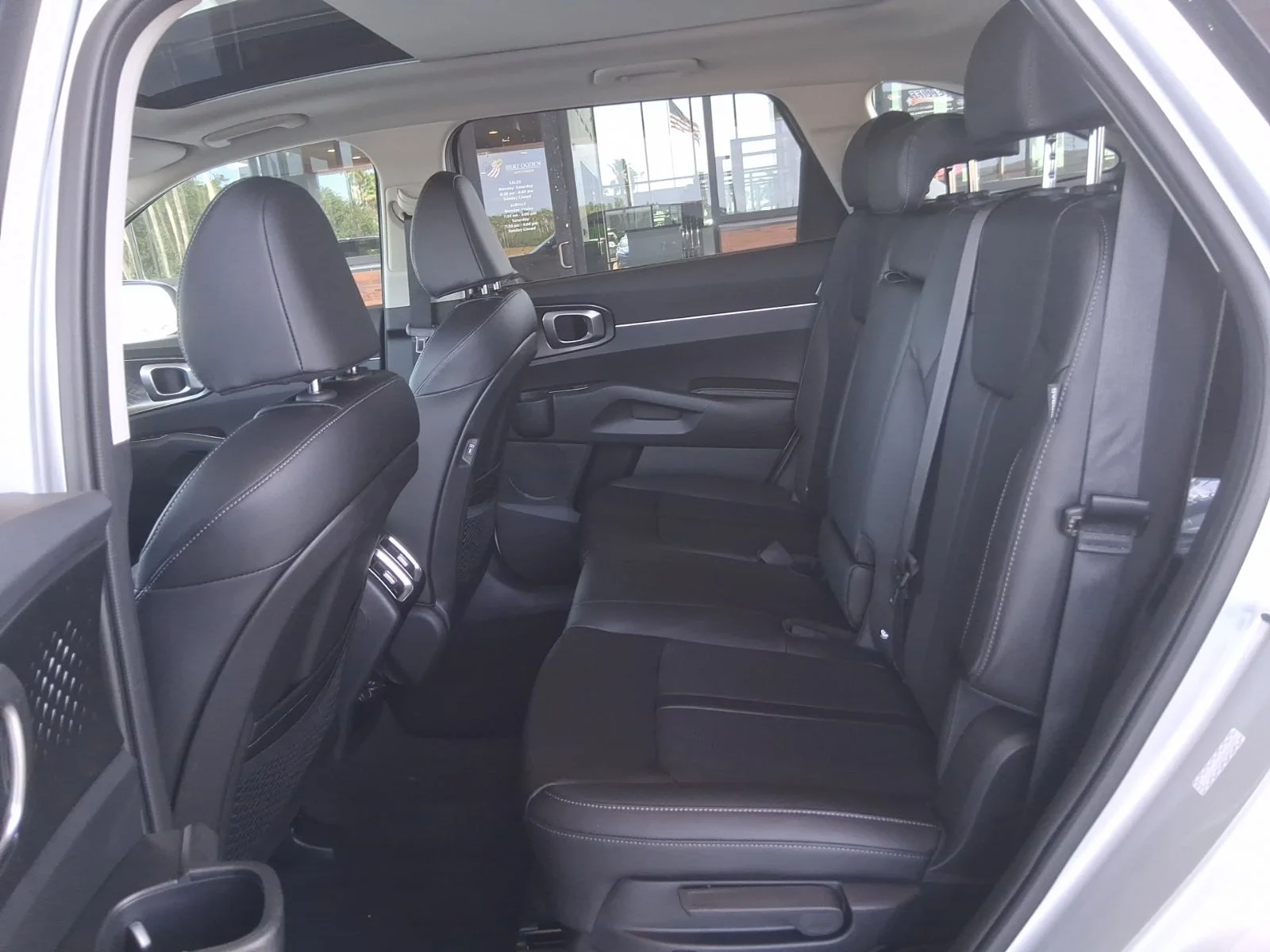 New 2026 White Kia S image 24