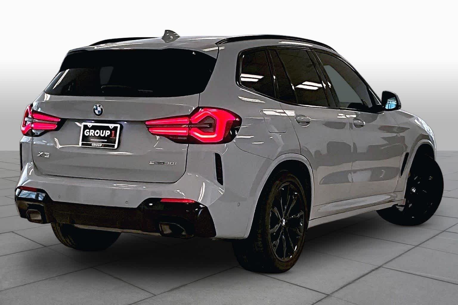 Used 2023 Brooklyn Grey Metallic BMW sDrive30i image 12