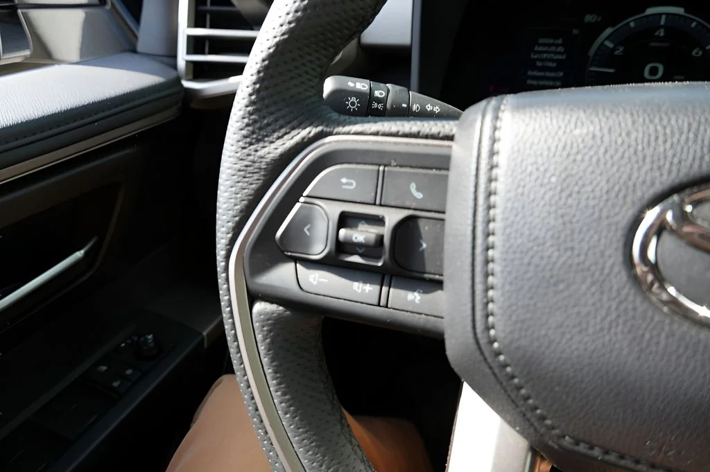 Used 2026 Ice Cap Toyota SR5 image 25