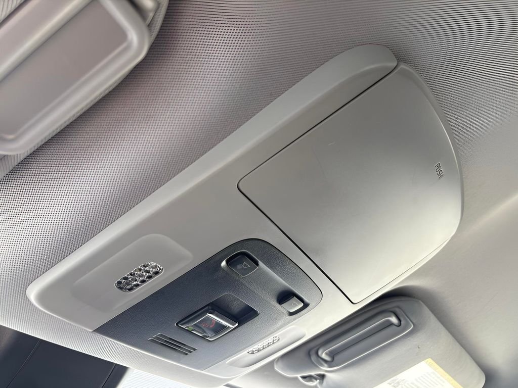 2024 Toyota Camry LE - Photo 13