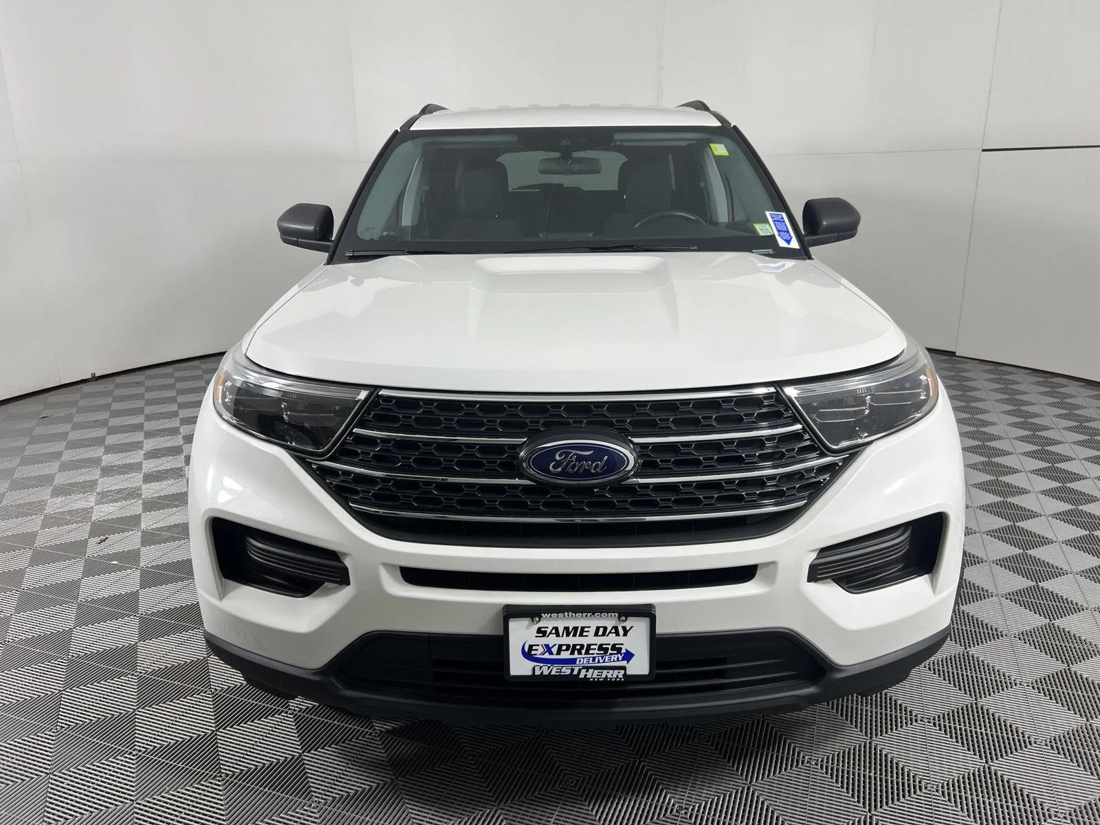 Used 2022 Star White Ford XLT image 5