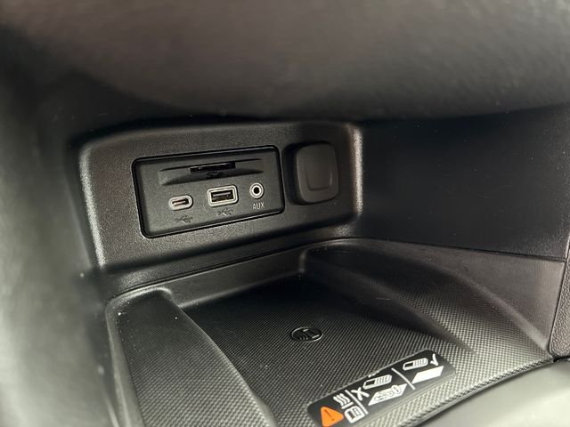 Used 2020 Beige Chevrolet Premier image 28