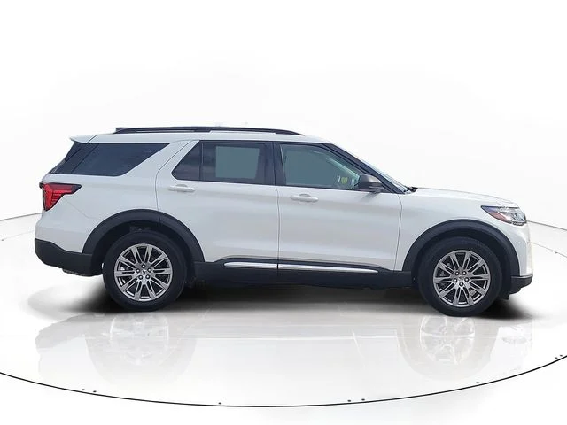 Used 2025 White Ford Active image 4
