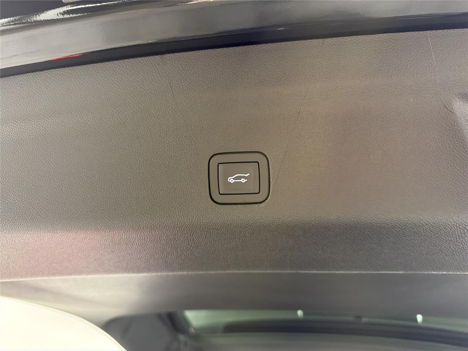 2026 GMC Yukon XL AT4 Ultimate - Photo 20