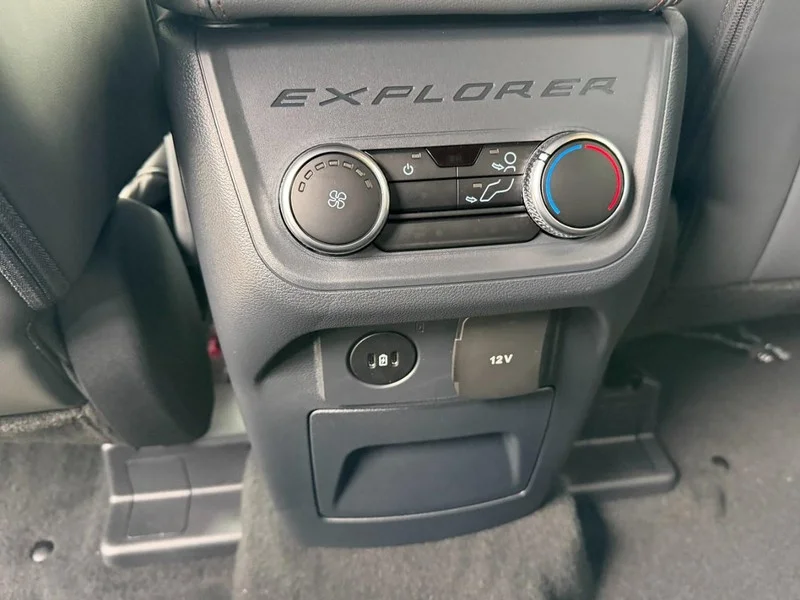 New 2027 Oxford White Ford Active w/100A Pkg 4WD image 6