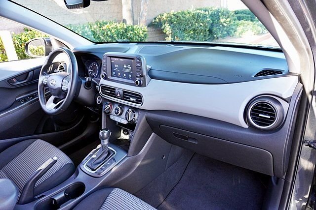 Used 2020 Gray Hyundai SEL Plus image 9