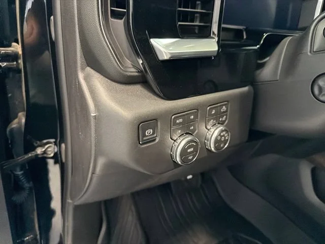 New 2026 Onyx Black GMC SLT image 22
