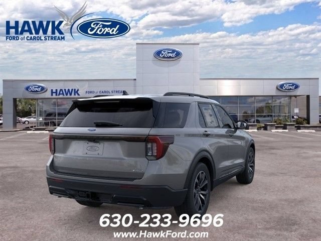 New 2026 Carbonized Gray Metallic Ford ST-Line image 8