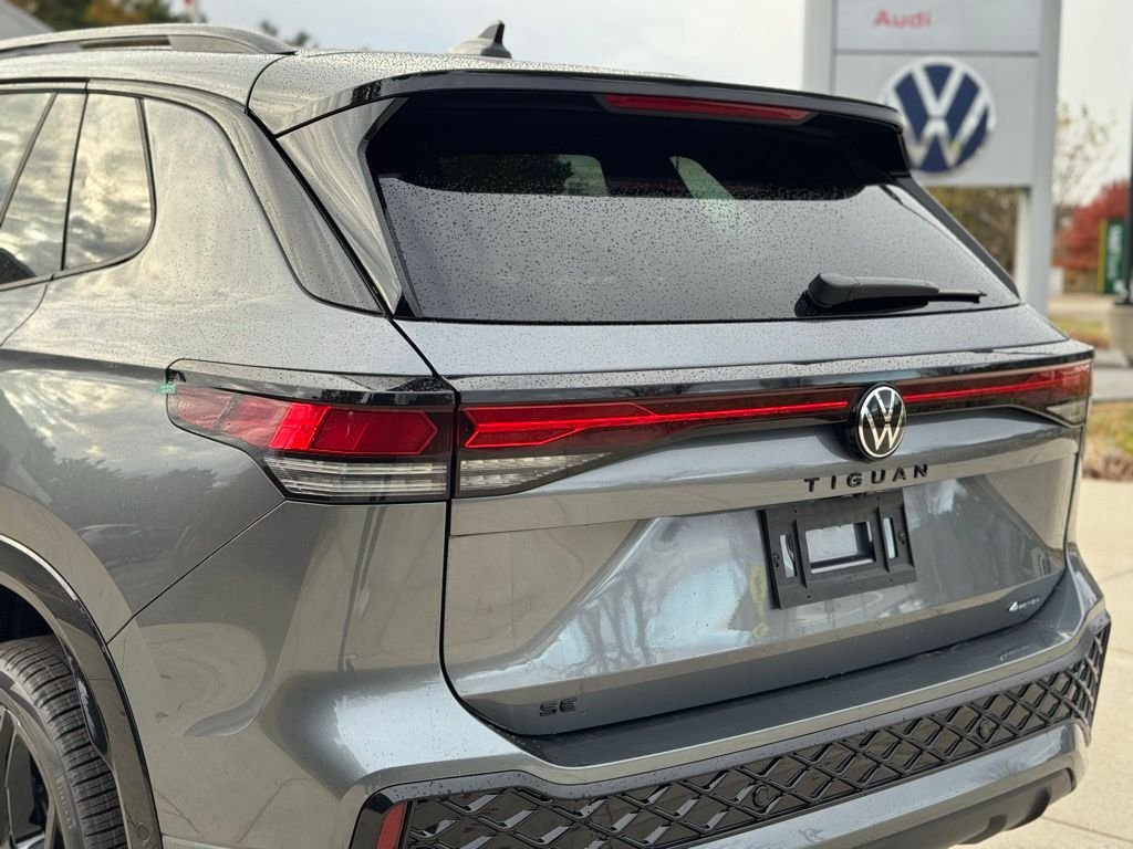 2026 Volkswagen Tiguan SE R-LINE BLACK - Photo 14