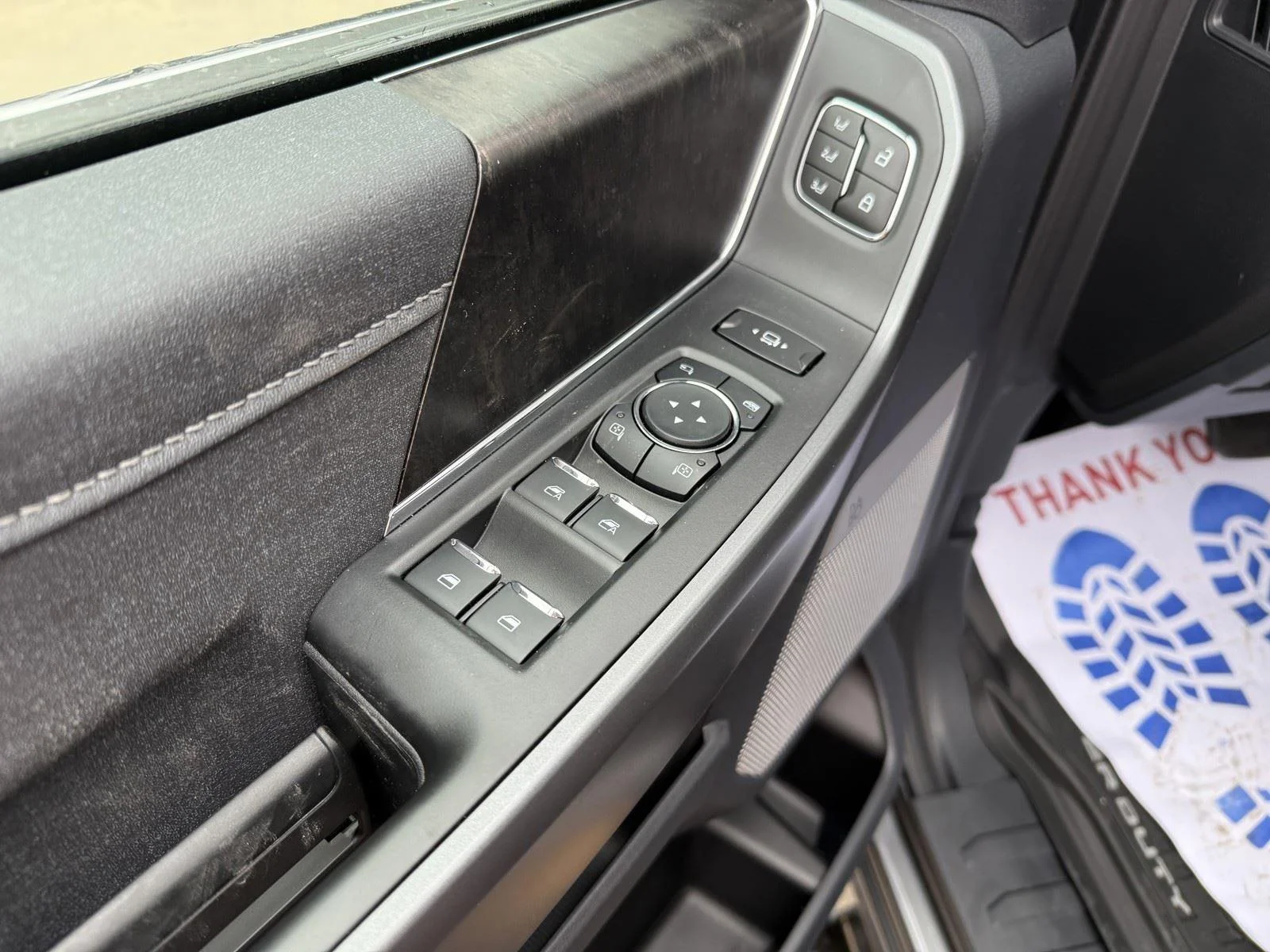 New 2026 Carbonized Gray Metallic Ford F-250® Lariat® image 14