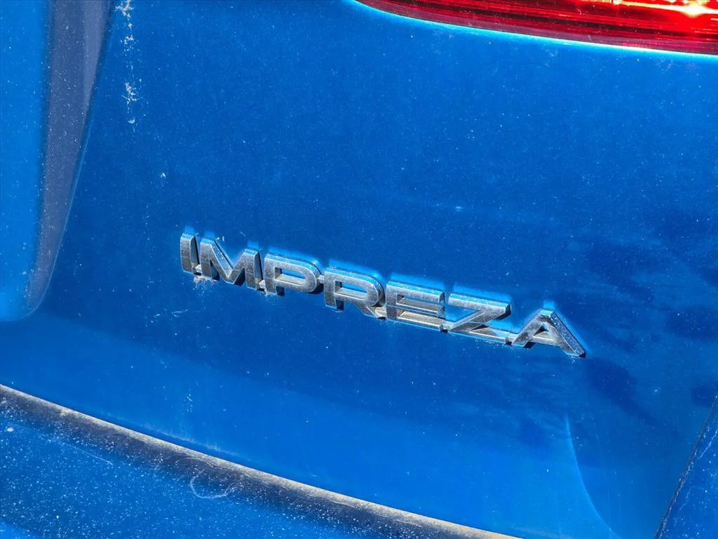 Used 2022 Blue Subaru Base image 14