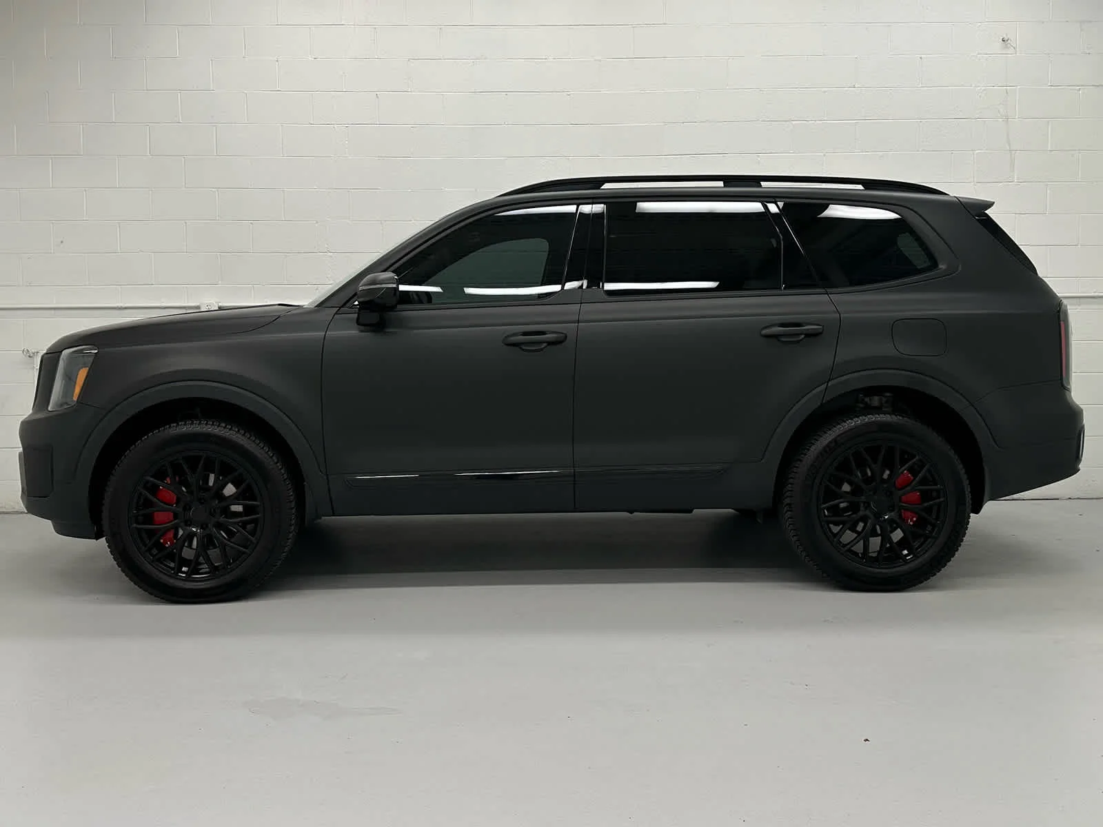Used 2025 BLACK Kia SX-Prestige X-Line image 3