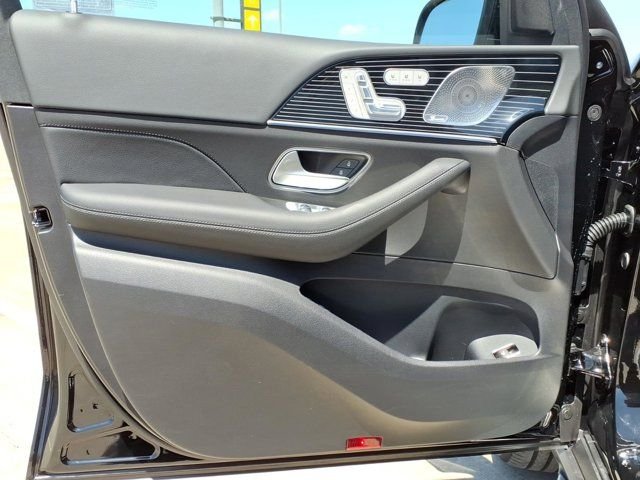 New 2026 Black Mercedes-Benz 450 image 12