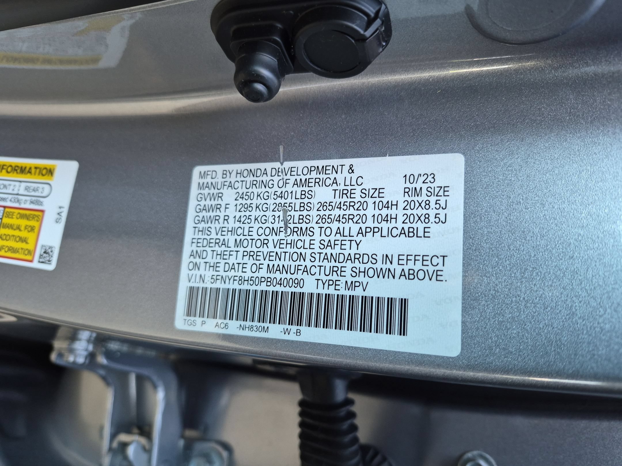Certified Used 2023 Lunar Silver Metallic Honda EX-L image 35