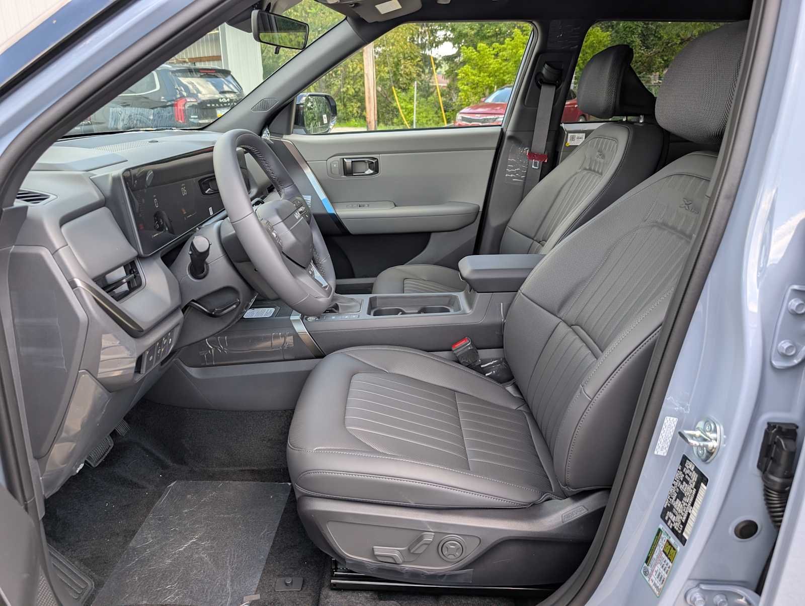 New 2027 Pale Gray Kia X-Line S image 4