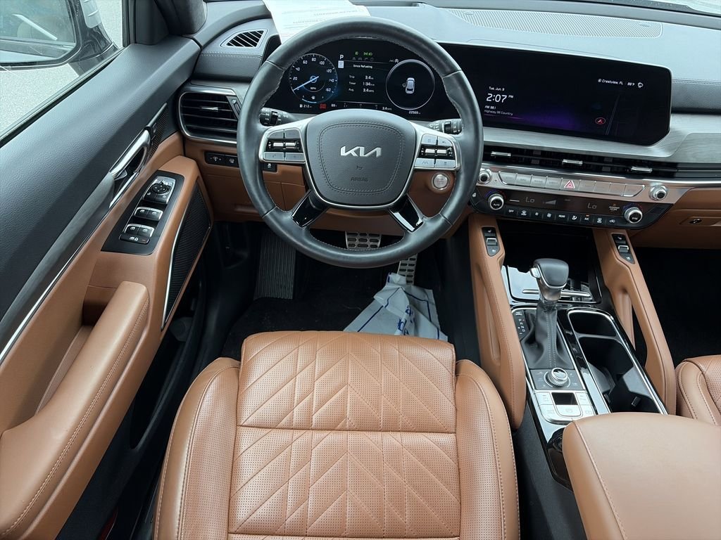 Used 2024 Wolf Gray Kia SX-Prestige X-Line image 15