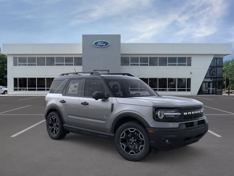 New 2026 Carbonized Gray Metallic Ford Outer Banks® image 7