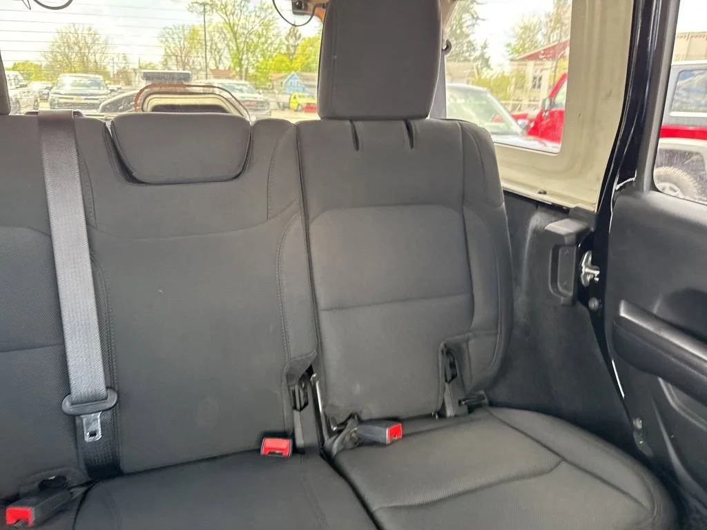 Used 2021 Black Clearcoat Jeep Unlimited Sport S image 16