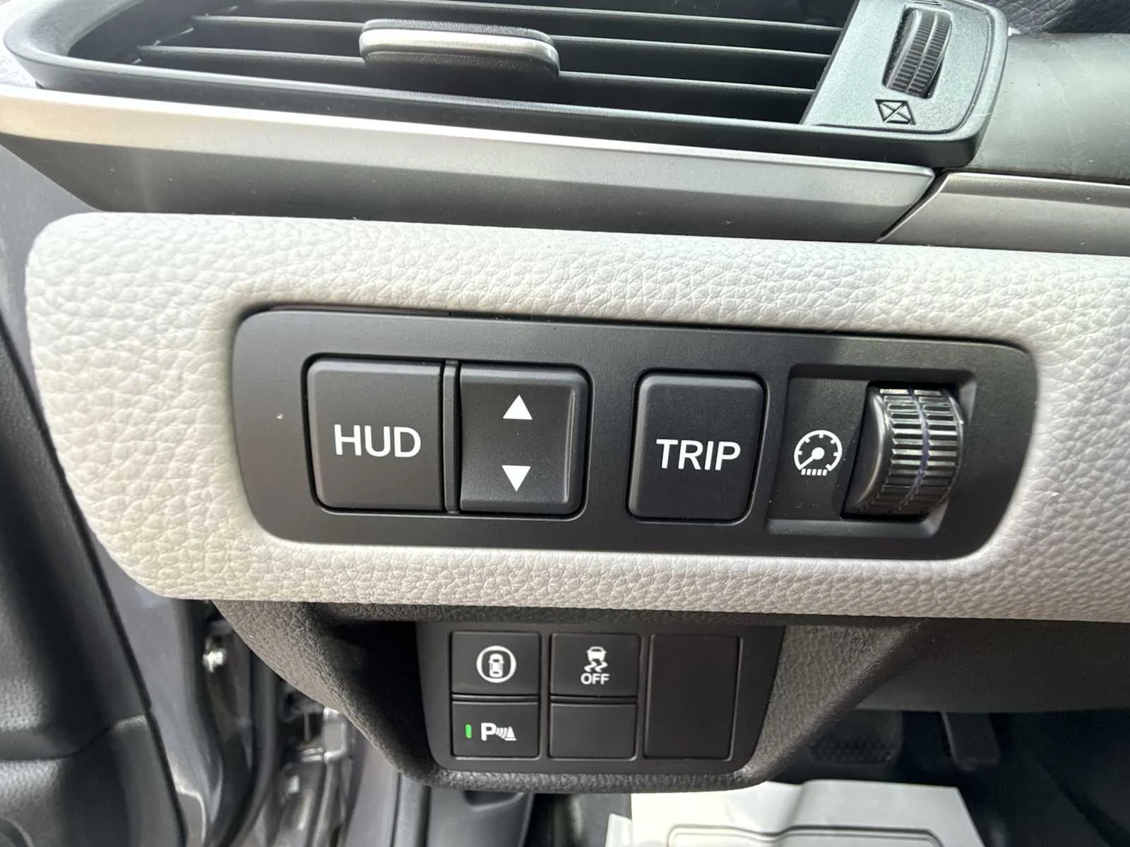 2019 Honda Accord Hybrid Touring - Photo 18