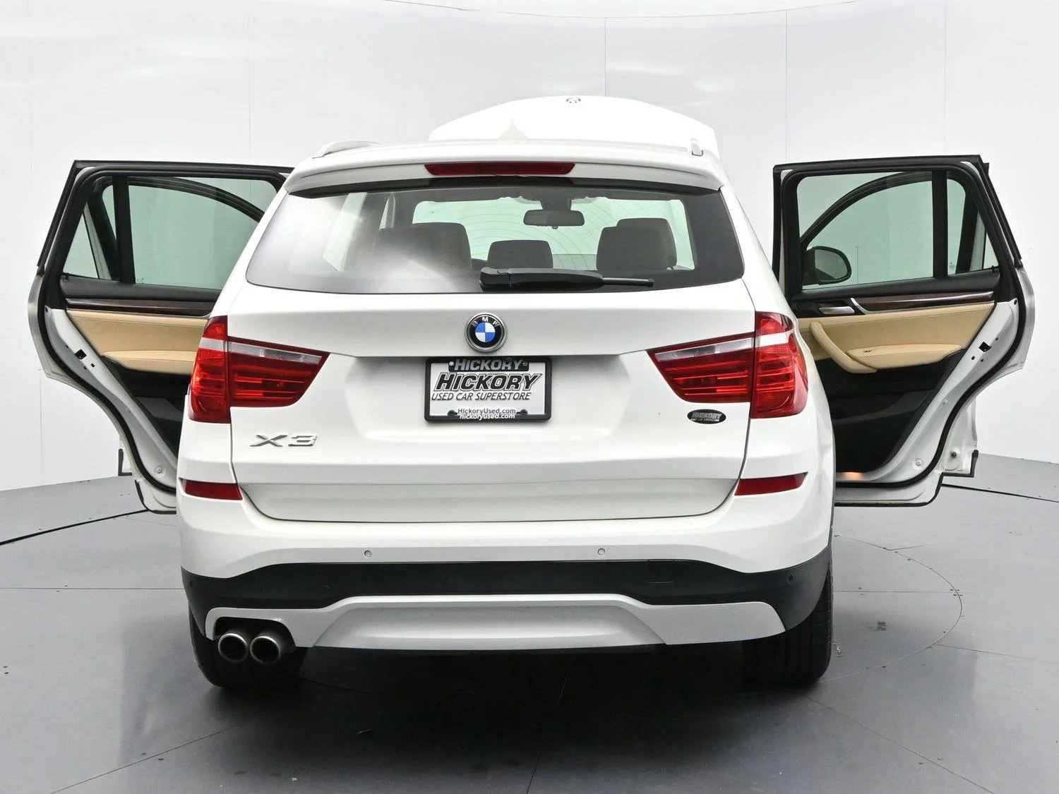 Used 2017 Alpine White BMW xDrive28i image 40