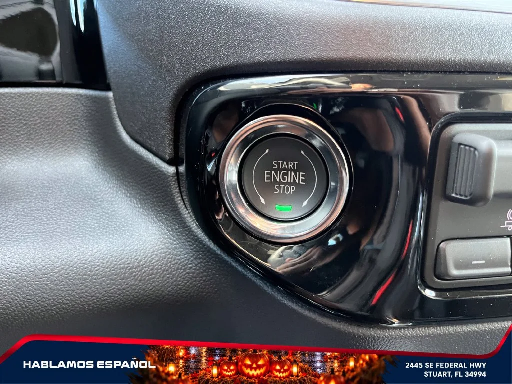 New 2026 Sterling Metallic GMC Elevation image 28