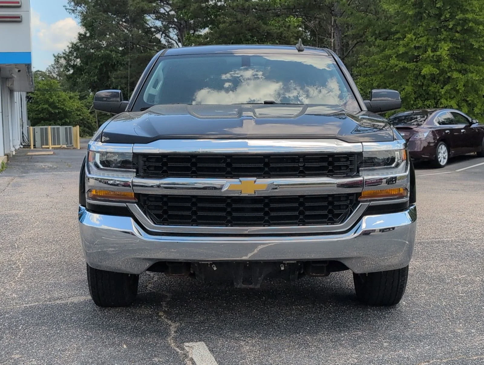 Used 2018 BLACK Chevrolet LT image 9