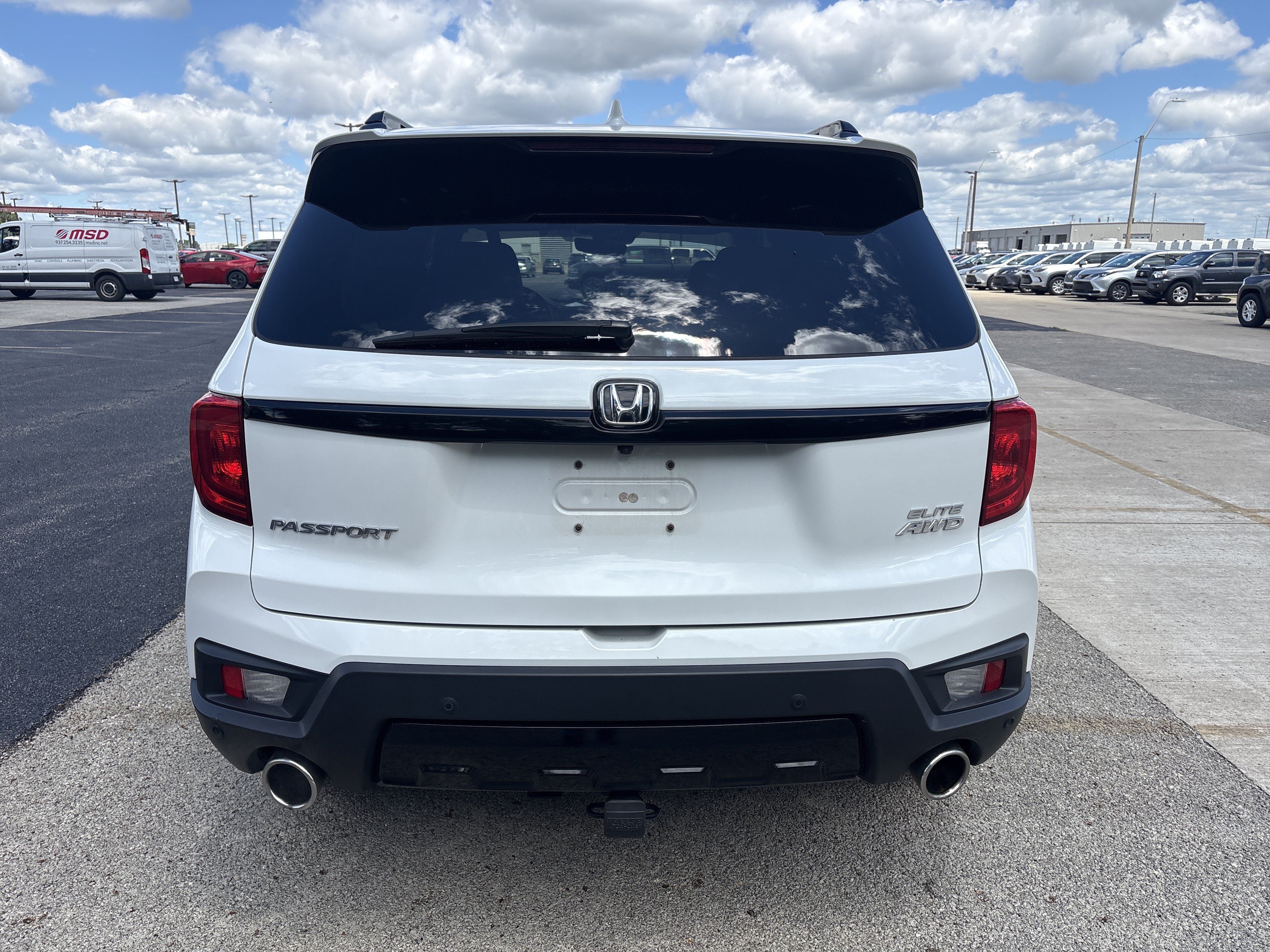 Used 2022 Platinum White Pearl Honda Elite image 4
