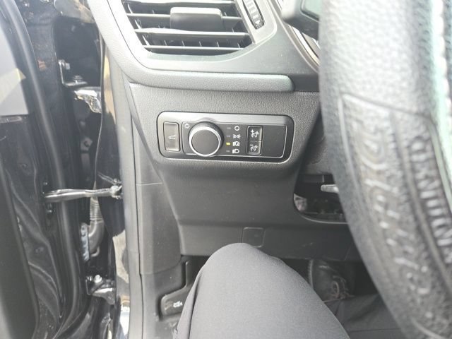 Used 2023 Black Metallic Ford Active image 4