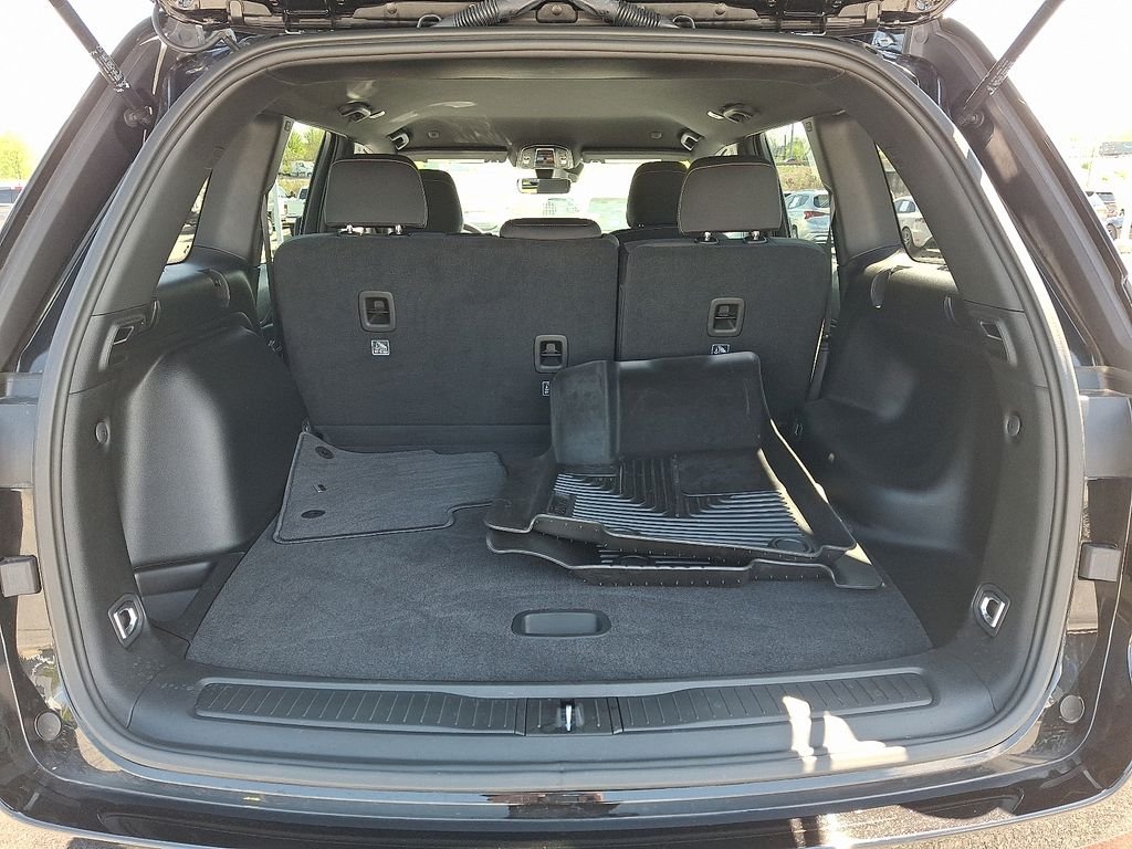 Used 2025 Black Jeep Laredo image 28