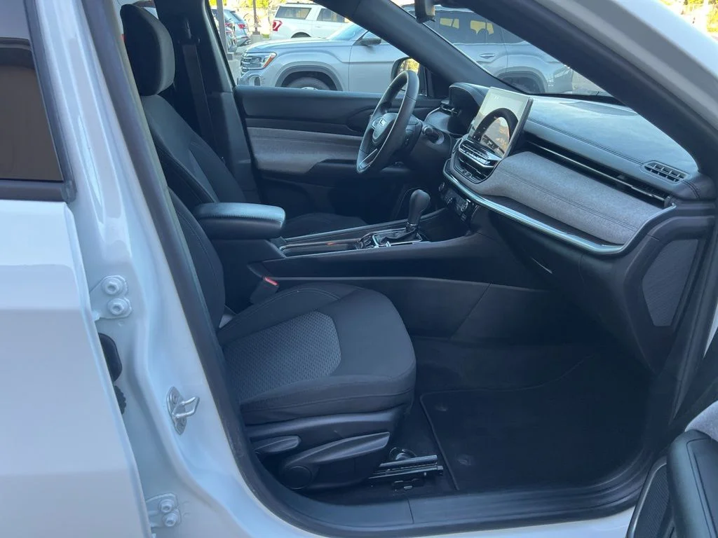 Used 2024 White Jeep Sport image 21