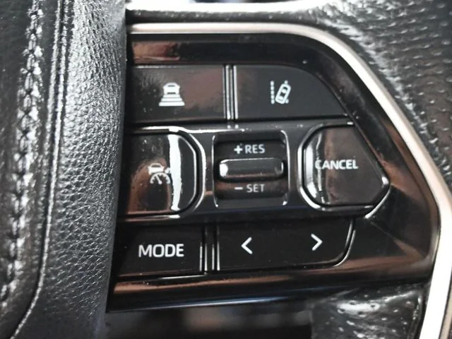 Used 2022 Black Toyota SR5 image 19