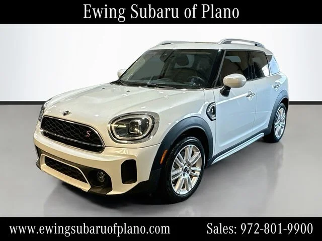 Used 2024 White MINI Classic image 3