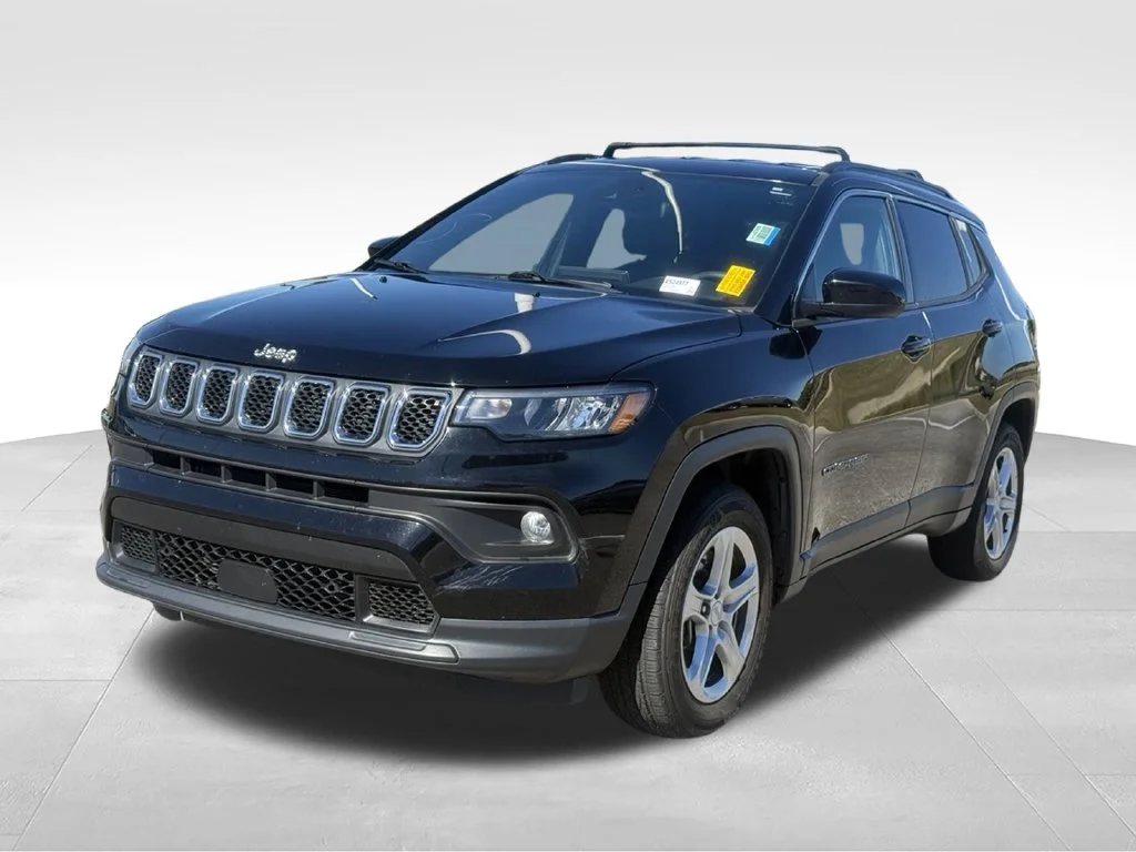 Used 2023 Black Jeep Latitude image 1