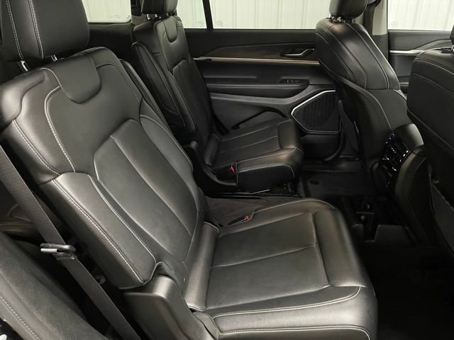 Used 2021 Diamond Black Jeep Limited image 23