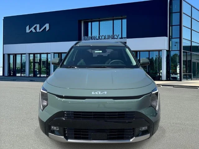 New 2027 Green Kia SX image 2