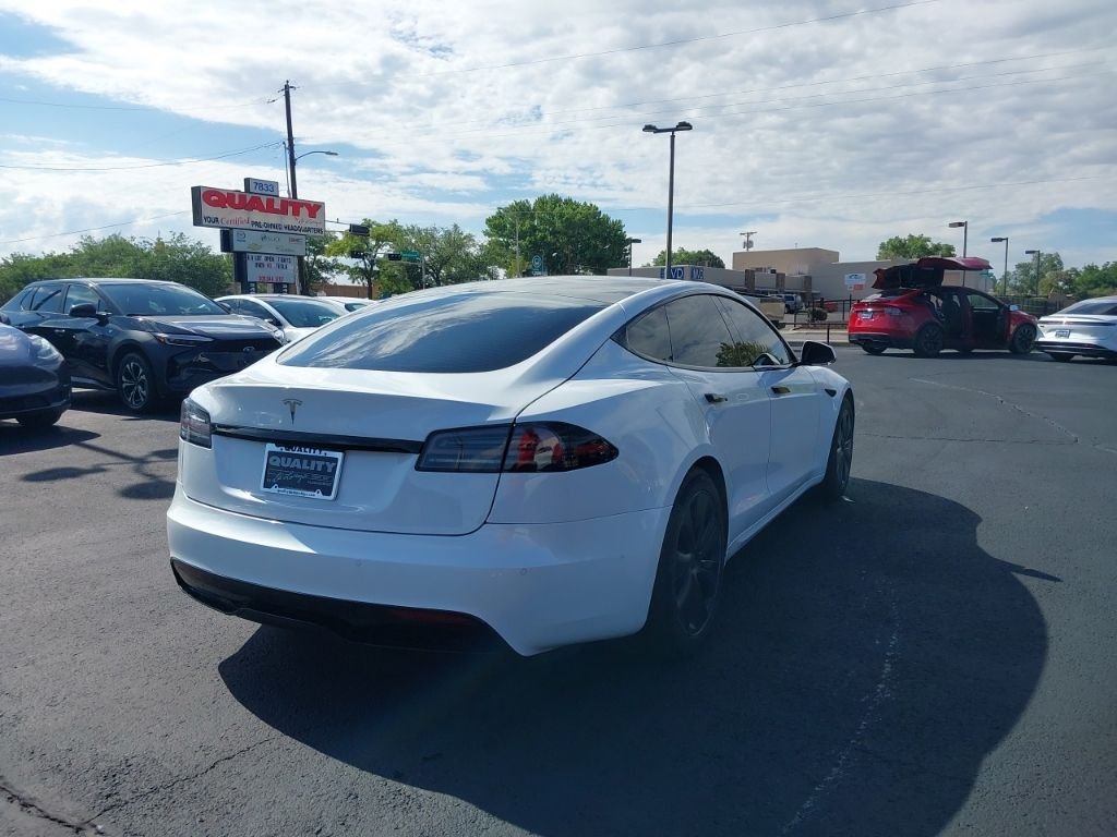 Used 2022 White Tesla Base image 7