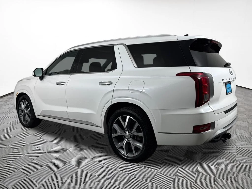 Used 2021 White Hyundai Limited image 11