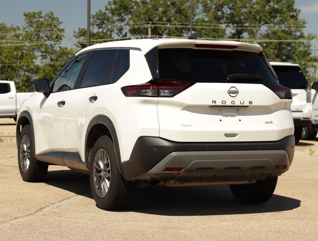 Used 2023 White Nissan S Intelligent AWD image 5