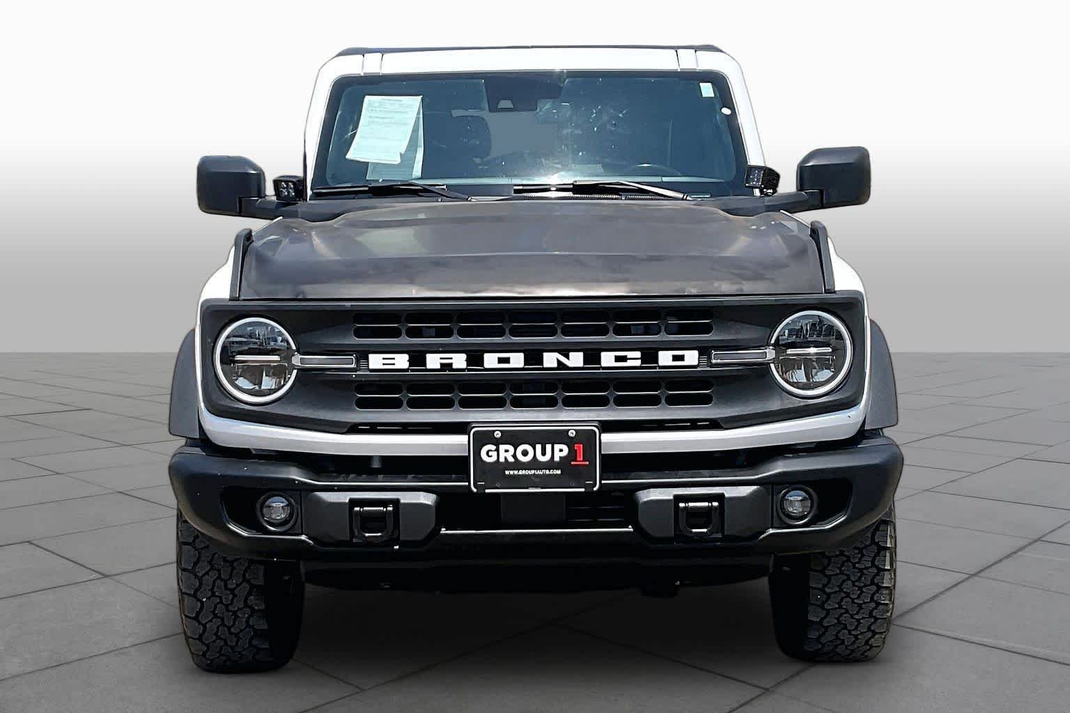 Used 2024 Oxford White Ford Black Diamond image 4