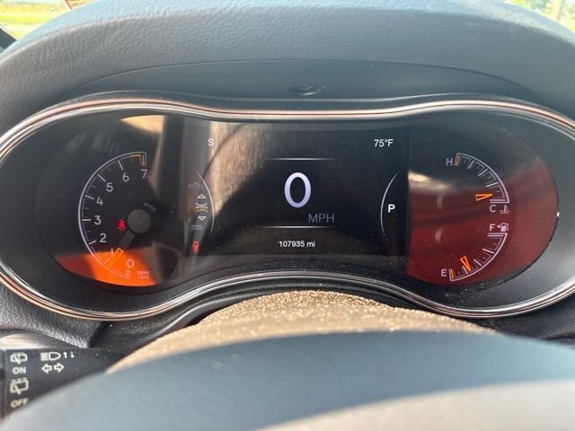 Used 2022 Black Jeep Laredo E image 5