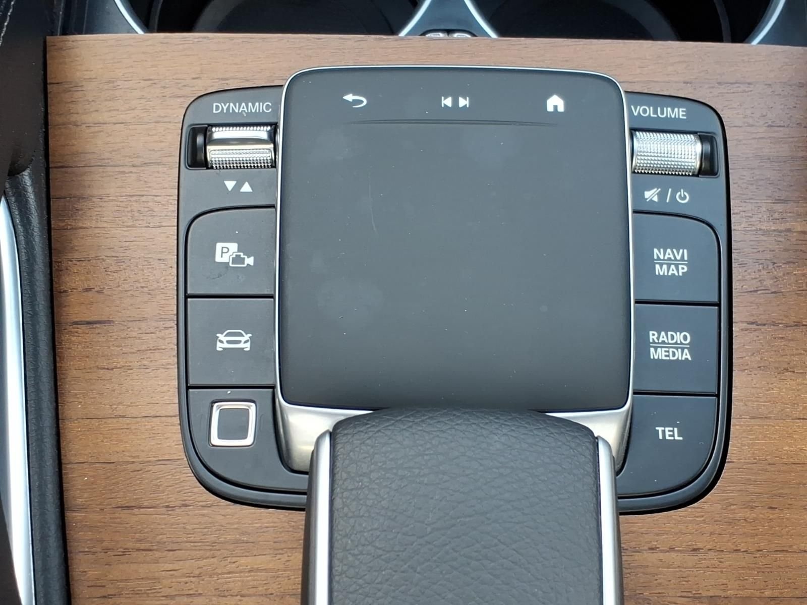 Certified Used 2025  Mercedes-Benz GLE 350 image 22
