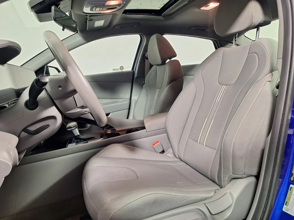 Used 2025 Intense Blue Hyundai SEL Convenience image 22