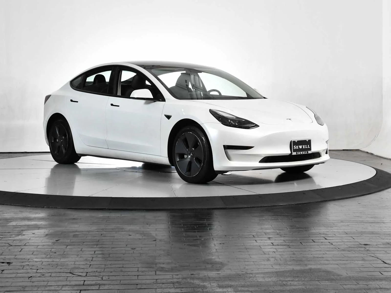 Used 2022 Pearl White Multi-Coat Tesla Long Range image 8