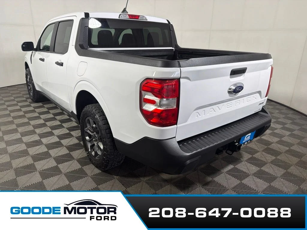 Certified Used 2024 Oxford White Ford XLT image 6