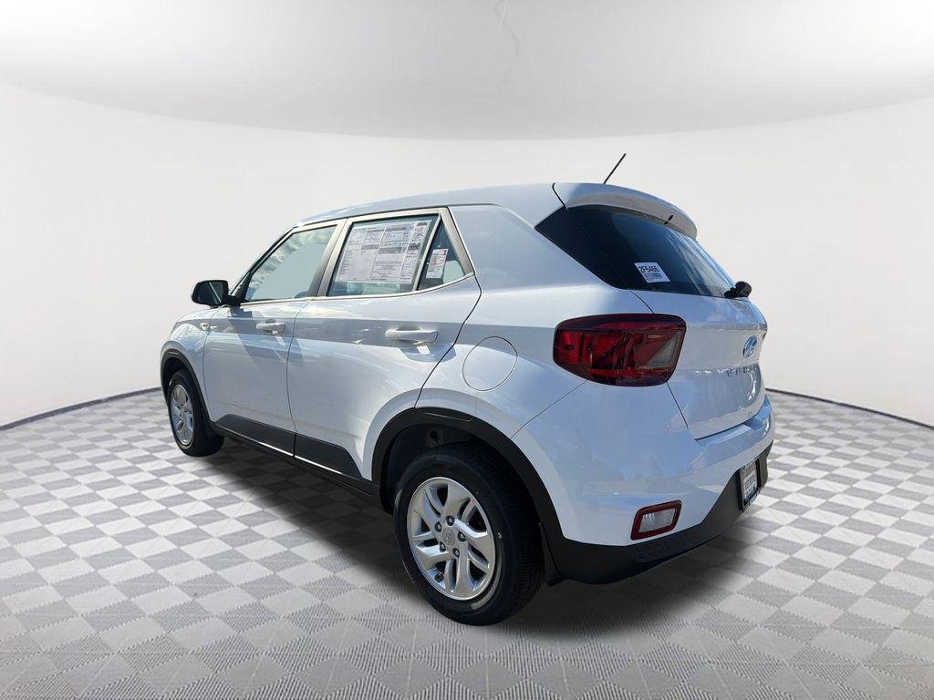 New 2026 White Hyundai SE image 7