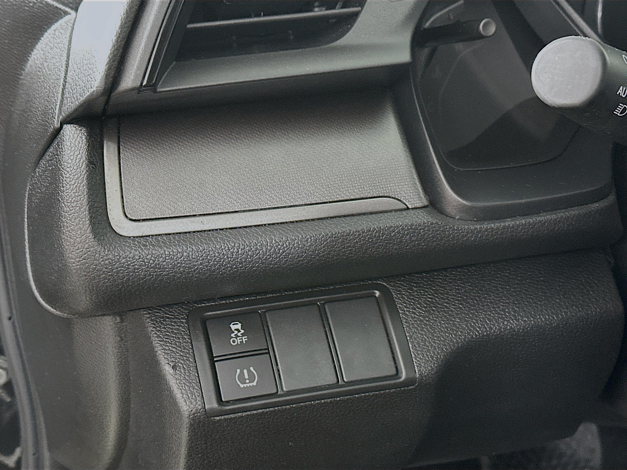 Used 2018 Black Honda LX image 10
