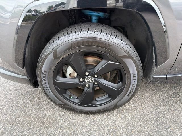 Used 2021 Gray Toyota XSE image 5