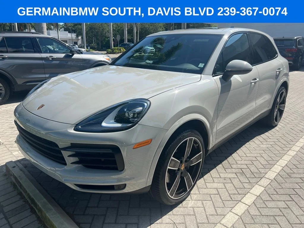 2023 Porsche Cayenne Base