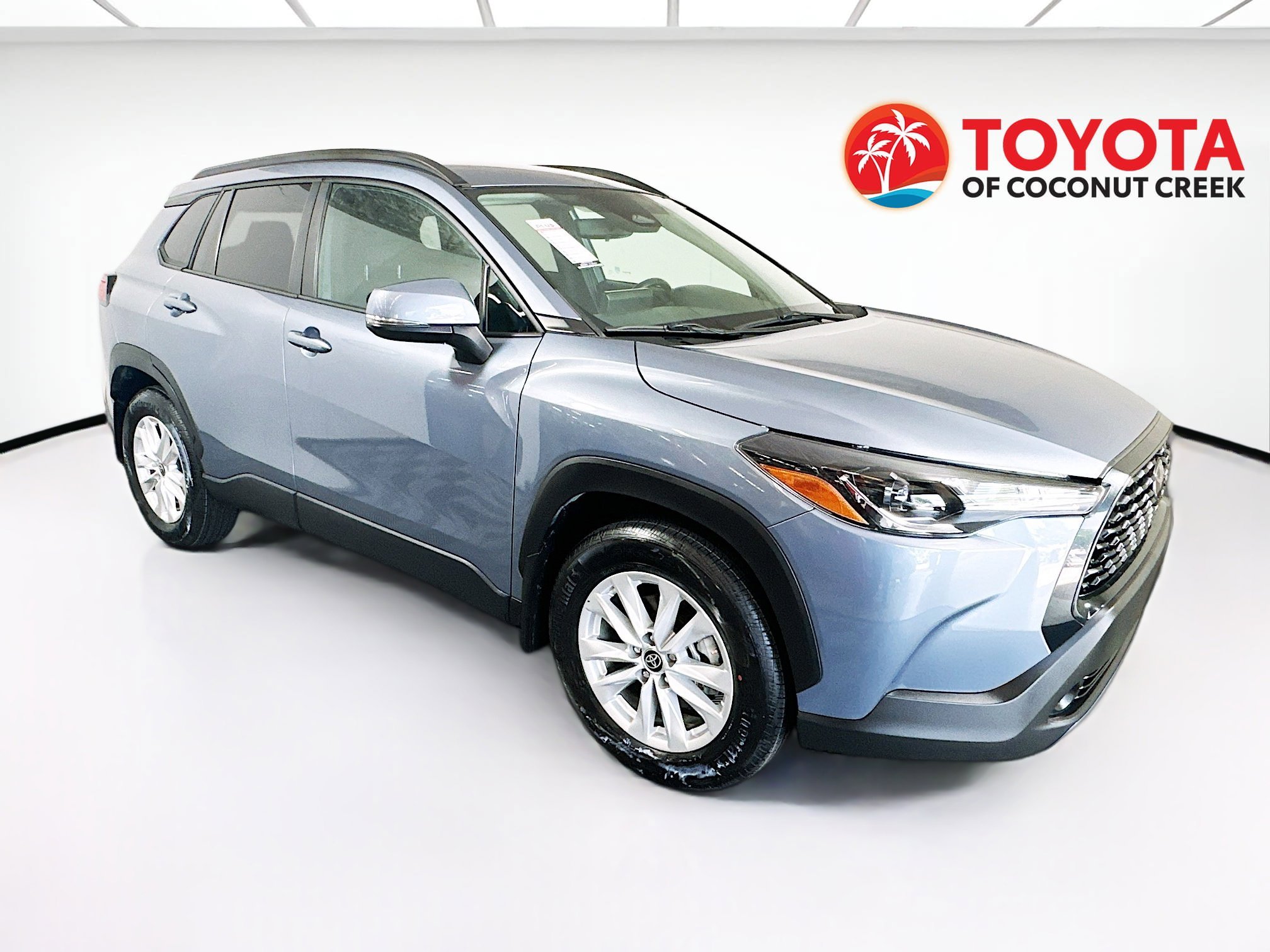 2024 Toyota Corolla Cross LE FWD's photo
