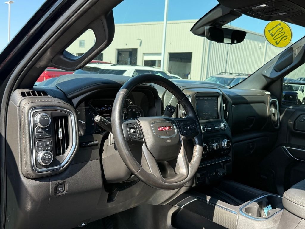 Used 2021 Onyx Black GMC AT4 image 4